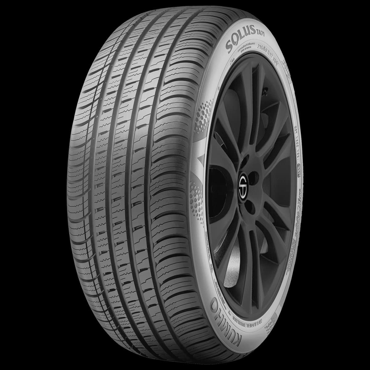 Kumho Solus TA71 235/50R17